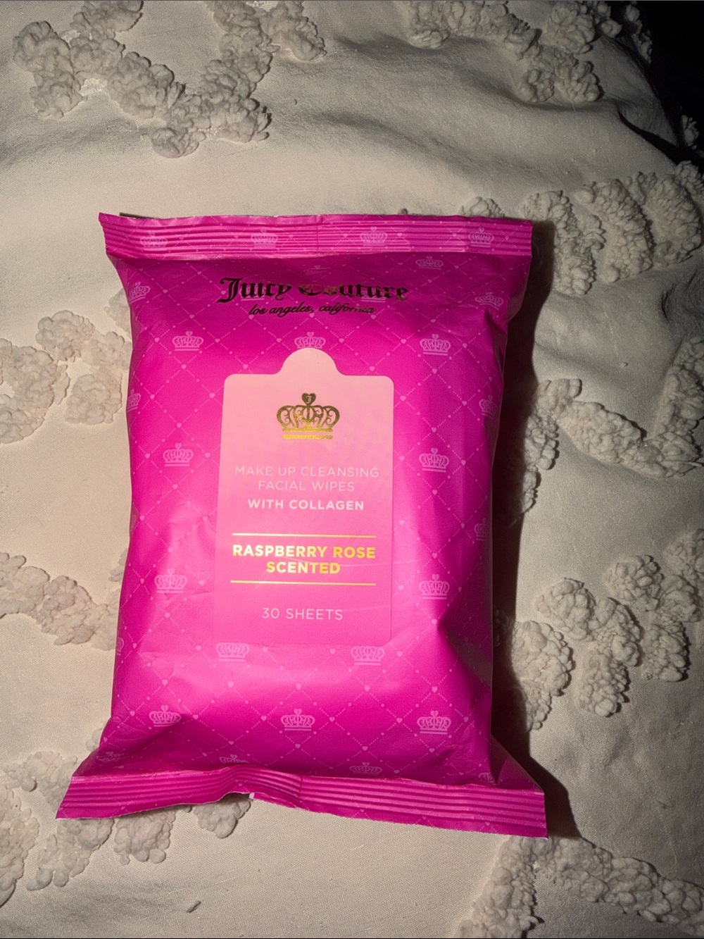 Juicy Couture Raspberry Rose Cleansing Facial Wipes — Bright Pink Pack